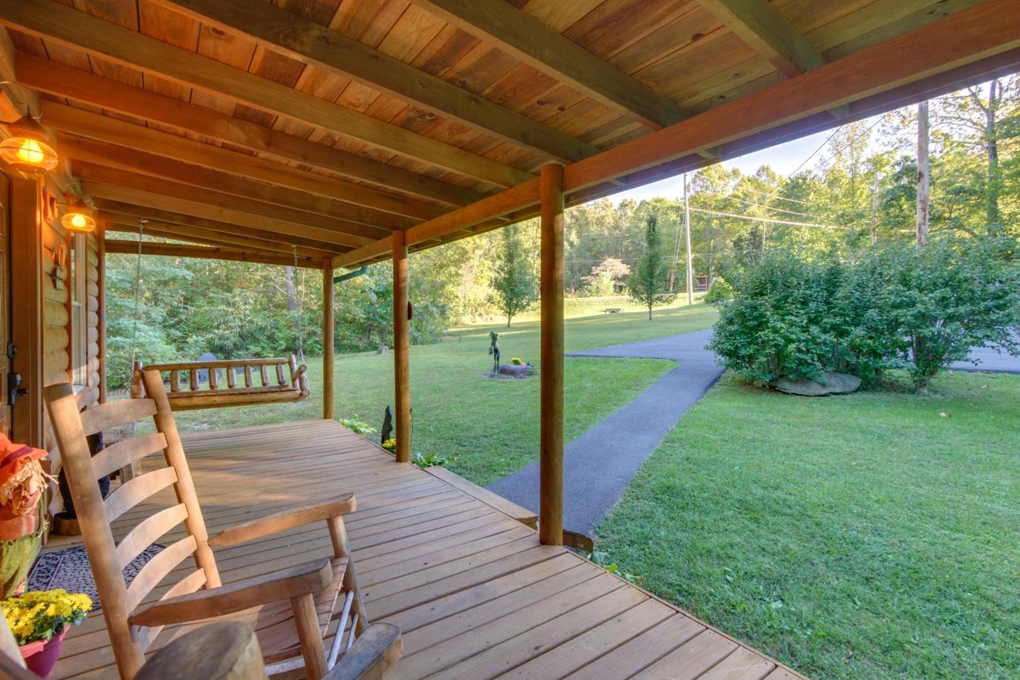 Pet-Friendly Cosby Log Cabin With Backyard And Porch! Exteriör bild