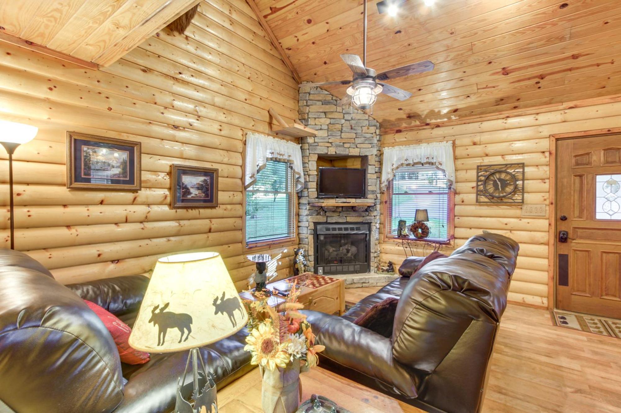 Pet-Friendly Cosby Log Cabin With Backyard And Porch! Exteriör bild